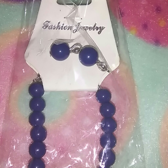 Jewelry - Picture 2 of 2